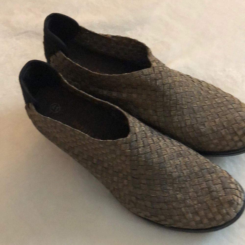 Bernie Mev Chesca pumps